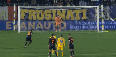 埃梅里：主场战胜阿森纳真的很开心，英超是本赛季首要目标（埃梅里：主场力克阿森纳心情大好，本赛季重心在英超）