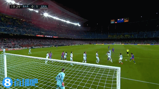 重创！皇马右后卫阿诺德大腿受伤 将缺阵两月之久