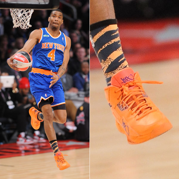 齐沃：劳塔罗被外界持续批评并不公平，他在德比前两天发烧了（齐沃：外界对劳塔罗的持续批评并不公，他在德比前两天还发烧）