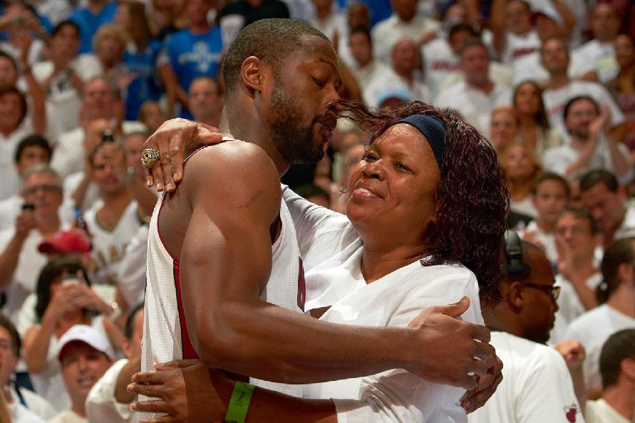 六台：皇马准备了一份内格雷拉时期的调查报告，即将交给FIFA（六台称：皇马已就内格雷拉时期完成调查报告，近期递交FIFA）